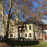 Central Garden Studio